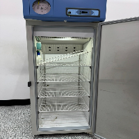 Thermo Scientific Revco High-Perfomance Laboratory Refrigerator image 3